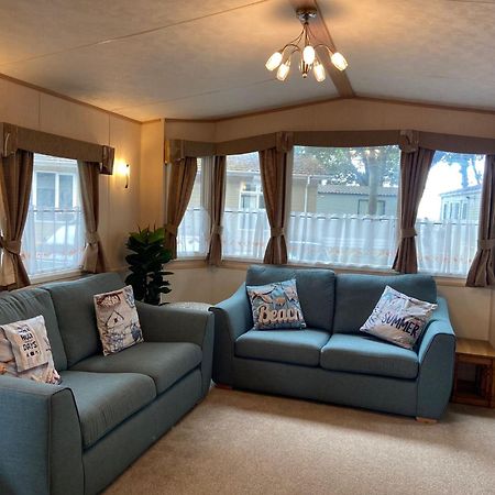 Mudeford Beach Lodge Buitenkant foto
