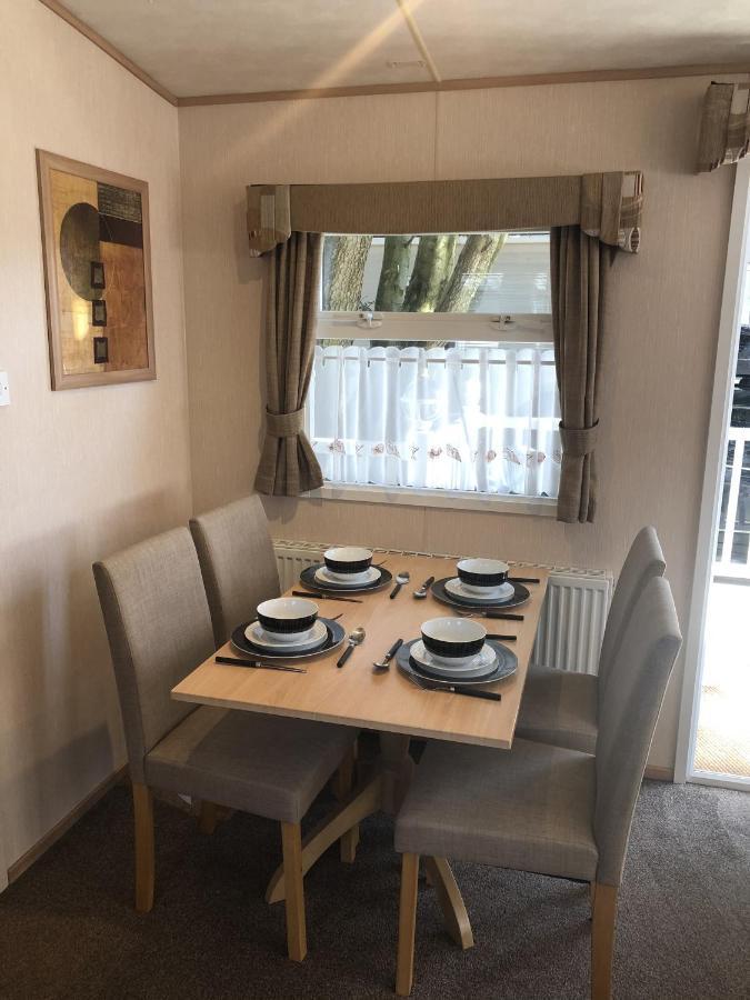 Mudeford Beach Lodge Buitenkant foto